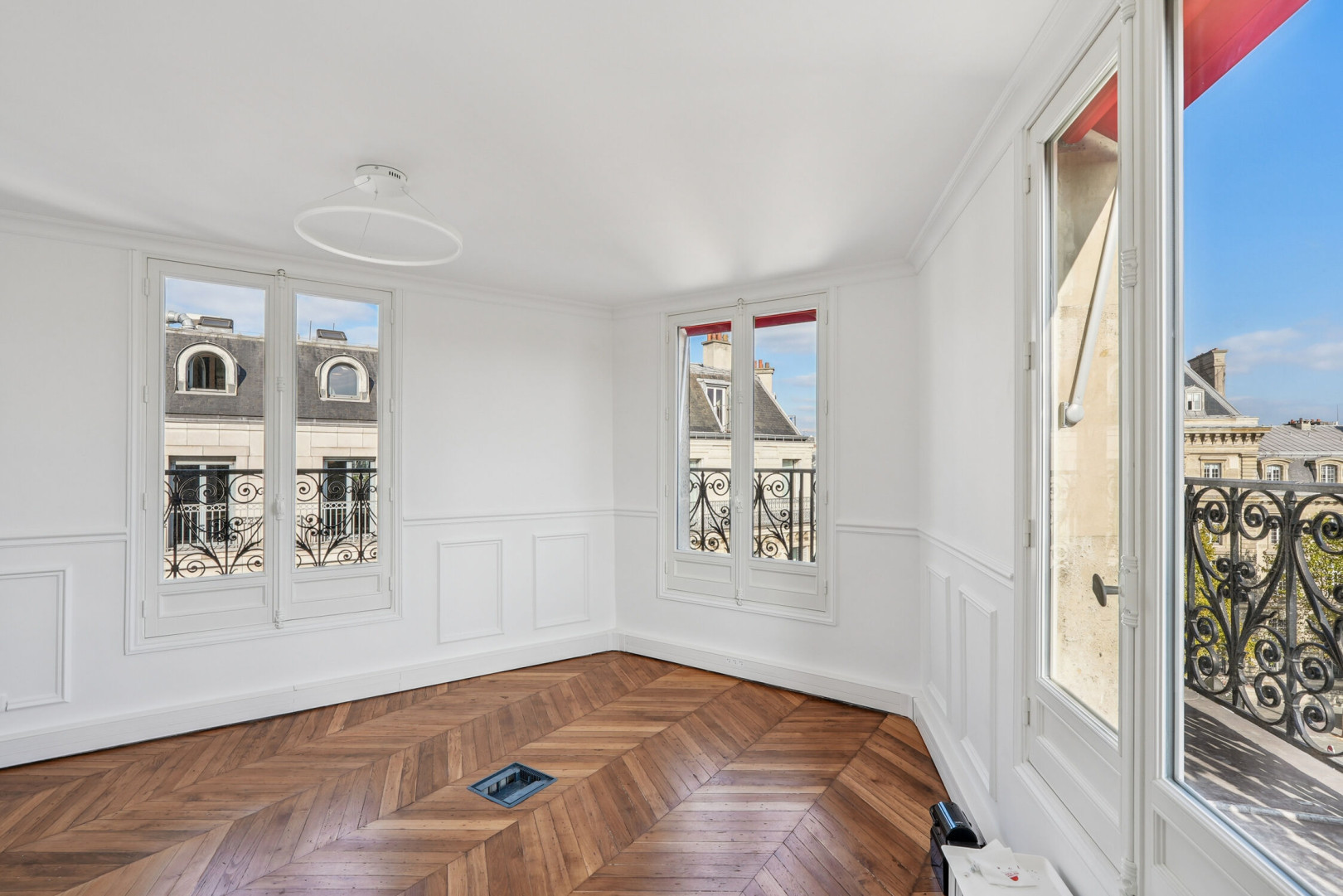 
                                                Location
                                                 Location Bureaux Paris 75010