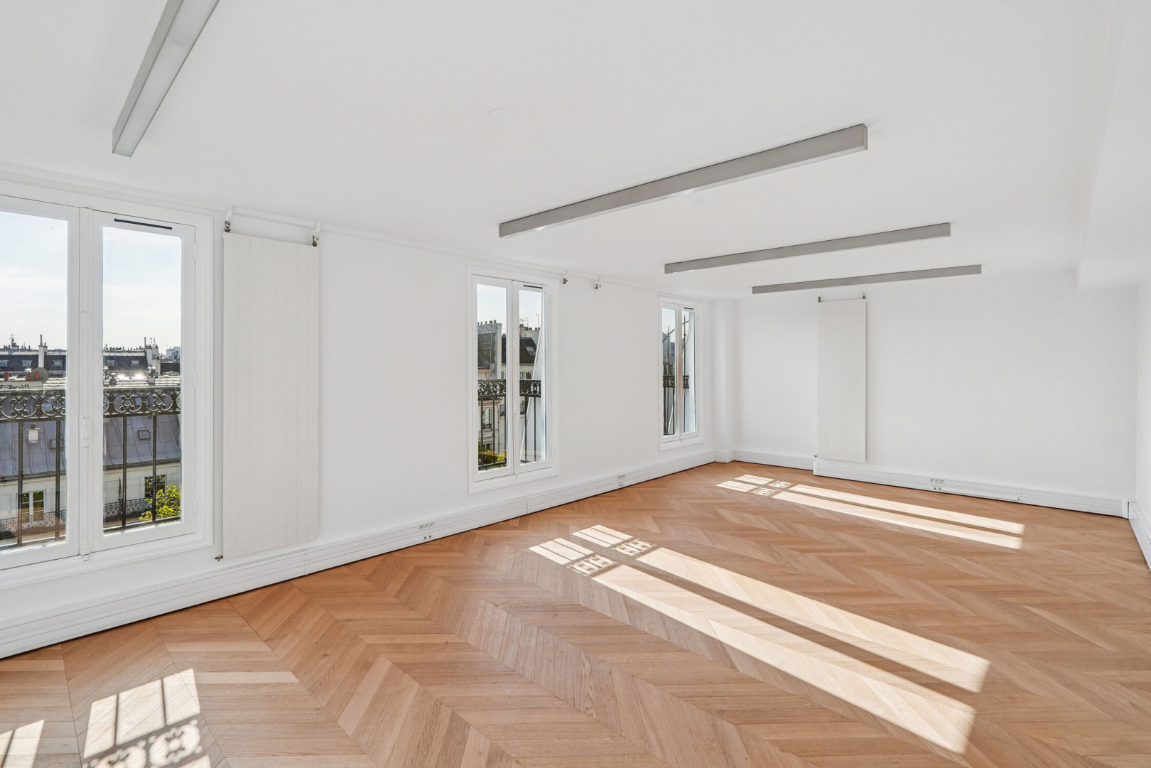 
                                                Location
                                                 Location Bureaux Paris 75010