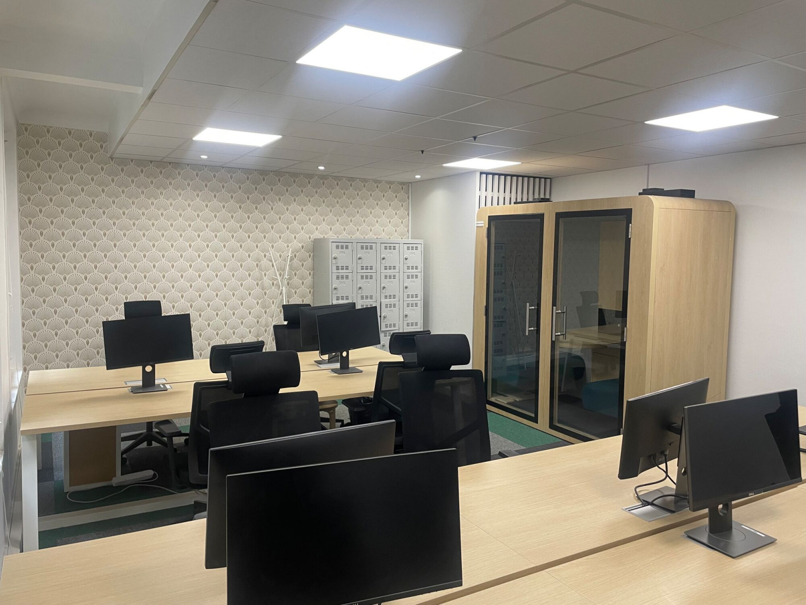 
                                                Location
                                                 Location Bureaux Paris 75010