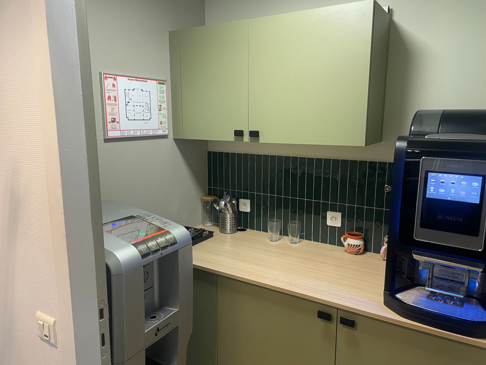 
                                                Location
                                                 Location Bureaux Paris 75010