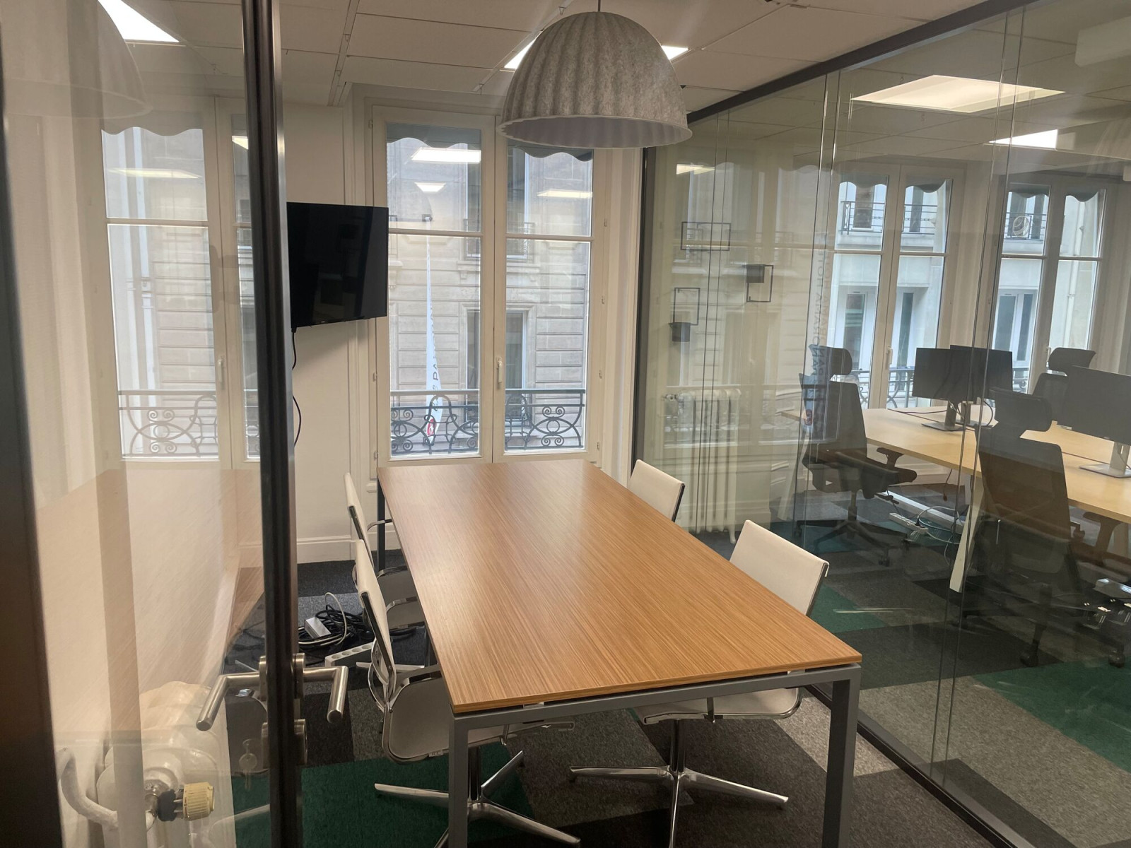 
                                                Location
                                                 Location Bureaux Paris 75010