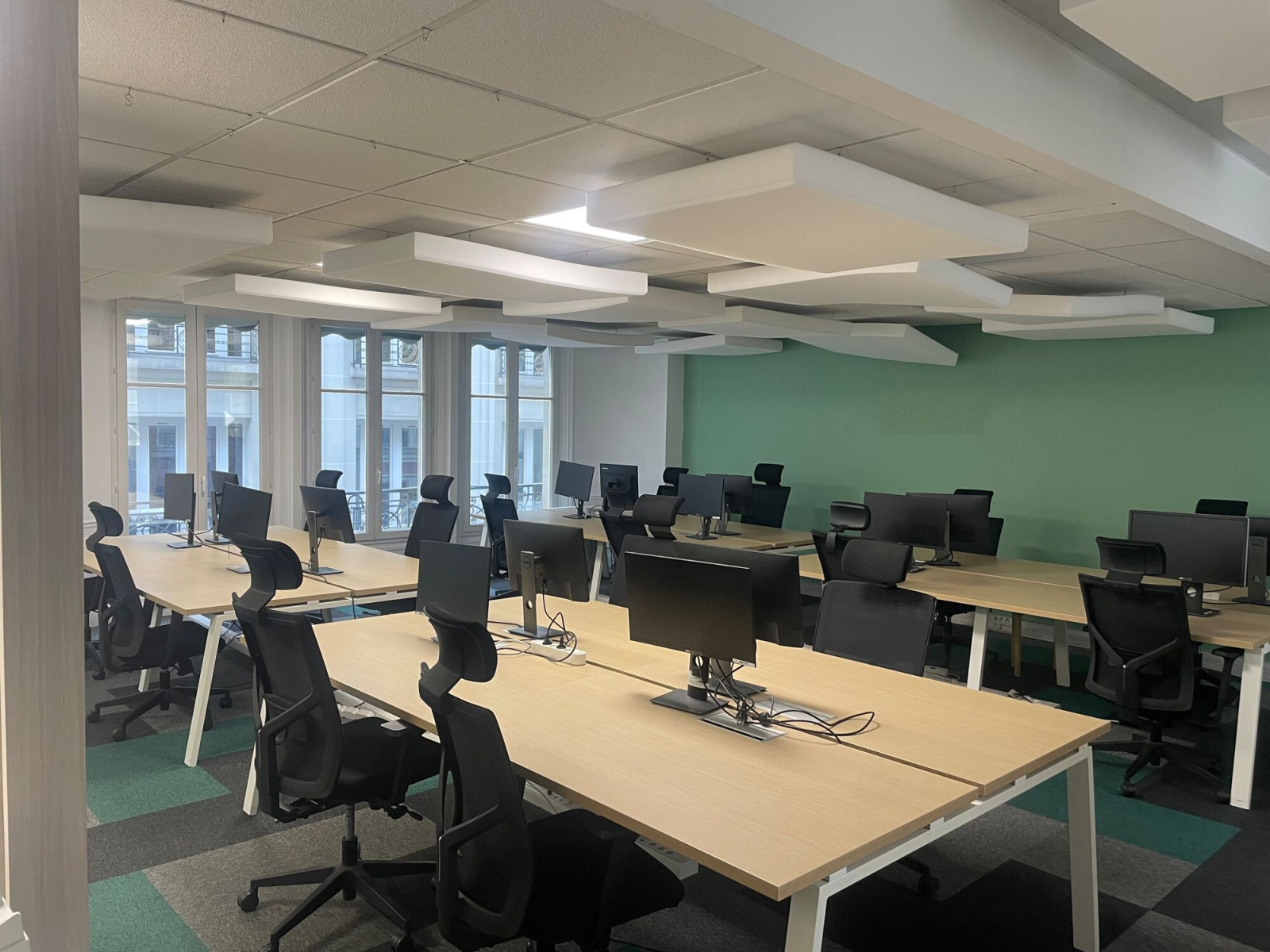 
                                                Location
                                                 Location Bureaux Paris 75010