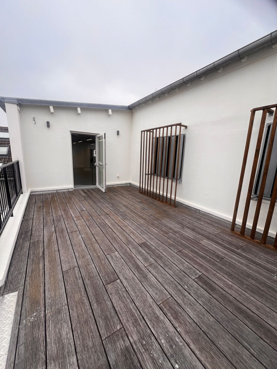 
                                                Location
                                                 Location Bureaux Paris 75010