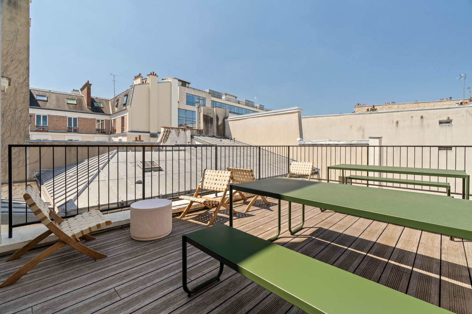 
                                                Location
                                                 Location Bureaux Paris 75010