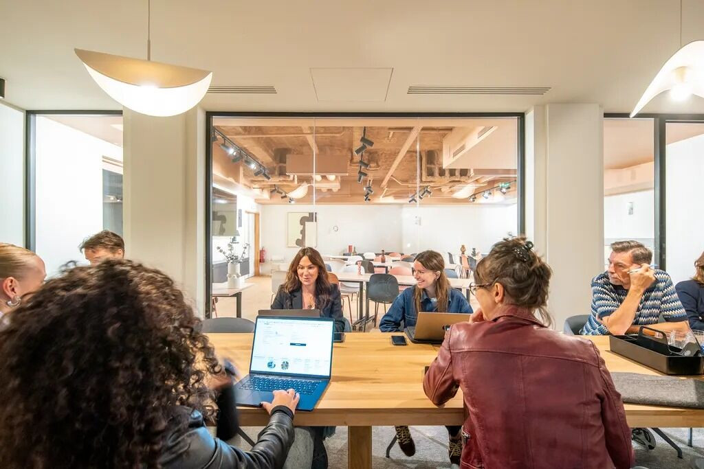 
                                                Location
                                                 Location Bureaux Paris 75010