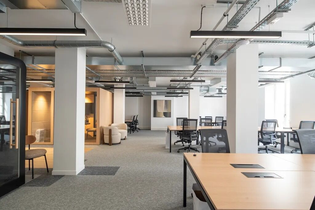 
                                                Location
                                                 Location Bureaux Paris 75010