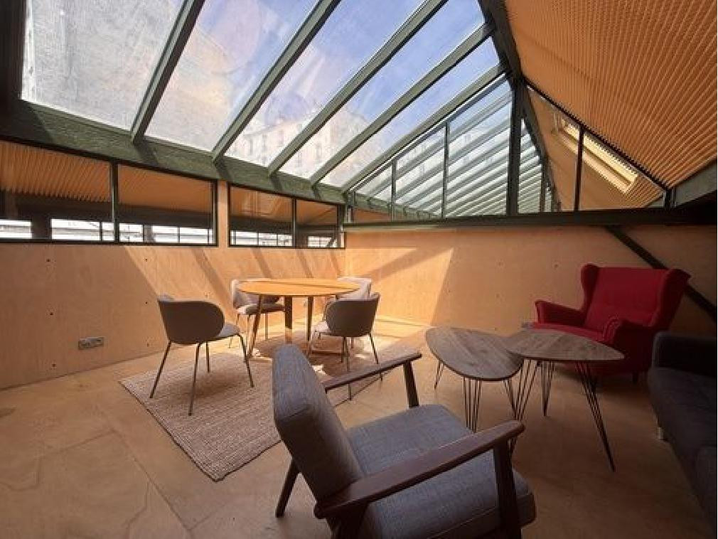 
                                                Location
                                                 Location Bureaux Paris 75010