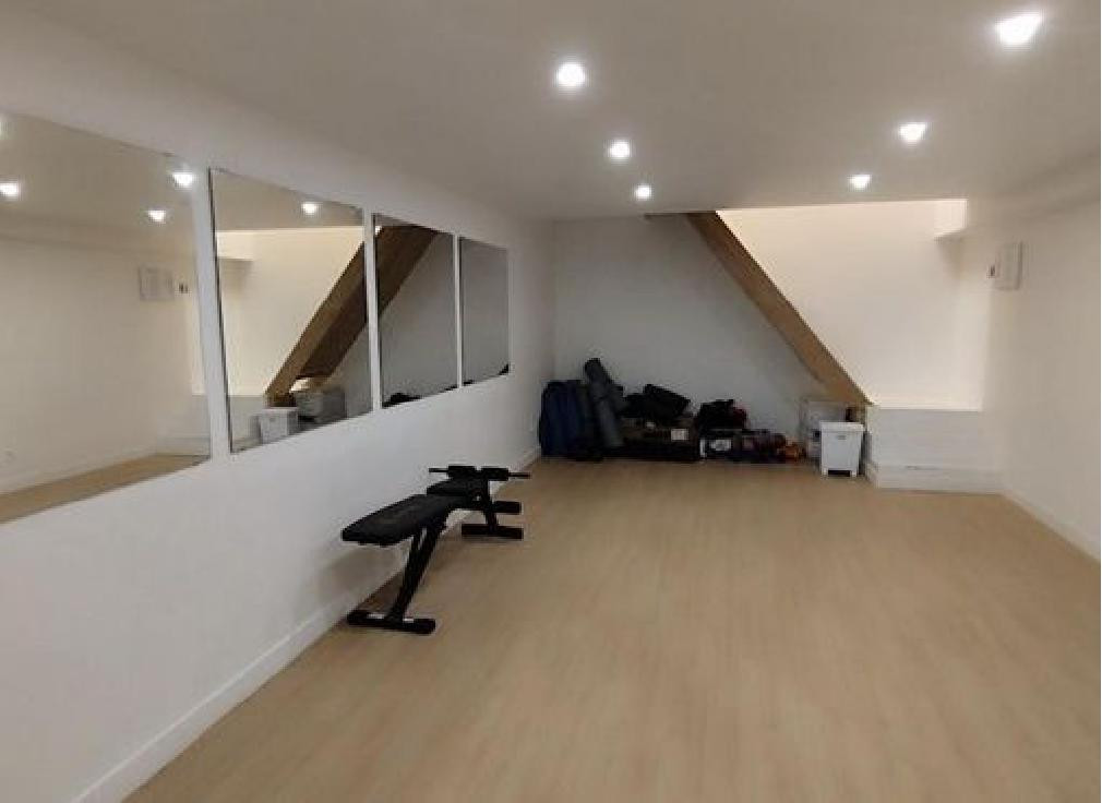 
                                                Location
                                                 Location Bureaux Paris 75010