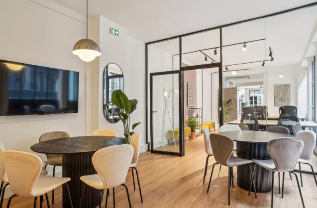 
                                                Location
                                                 Location Bureaux Paris 75010