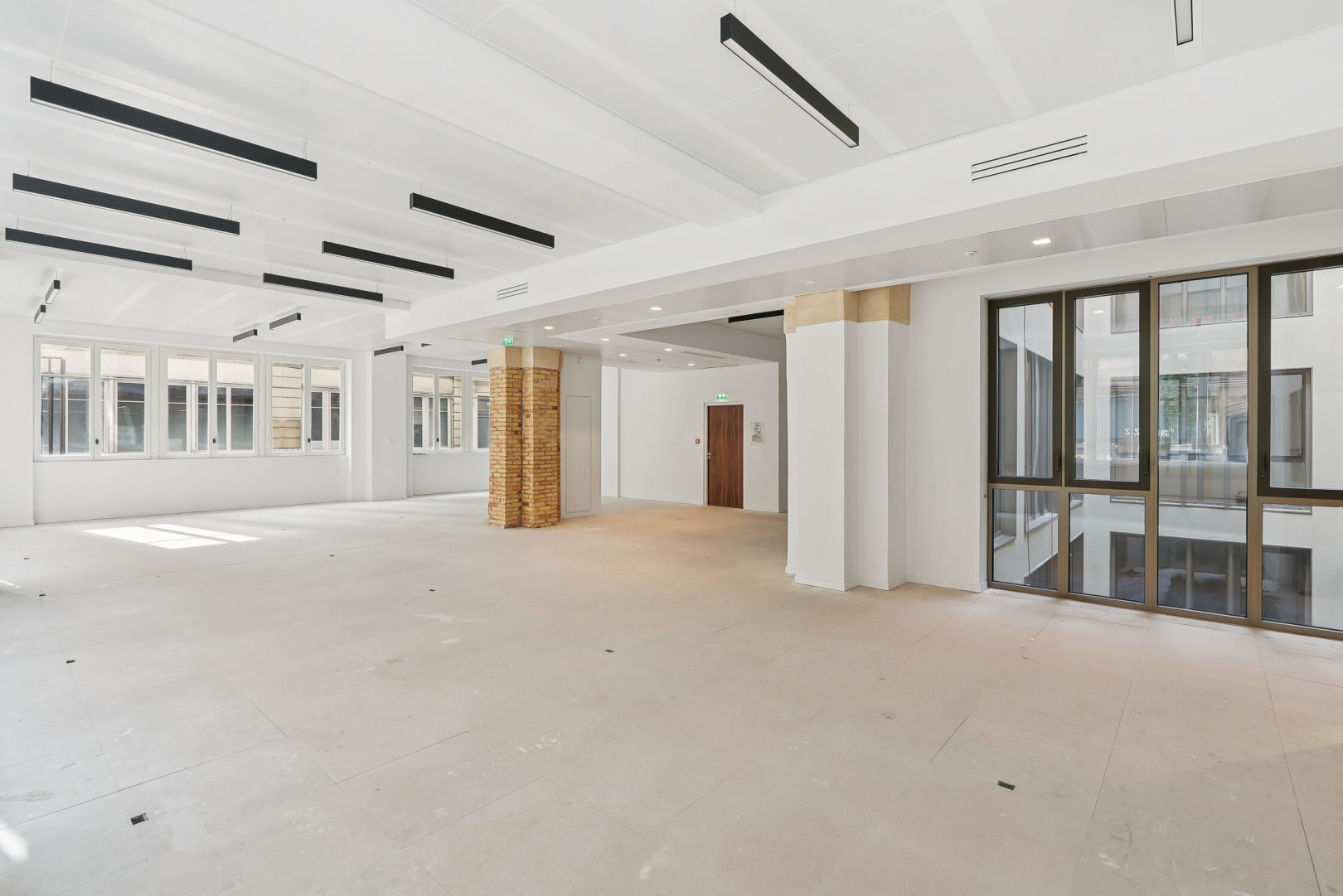 
                                                Location
                                                 Location Bureaux Paris 75010