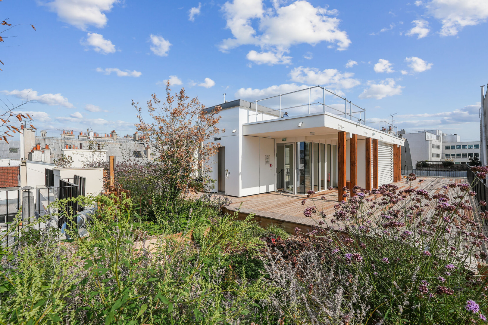 
                                                Location
                                                 Location Bureaux Paris 75010