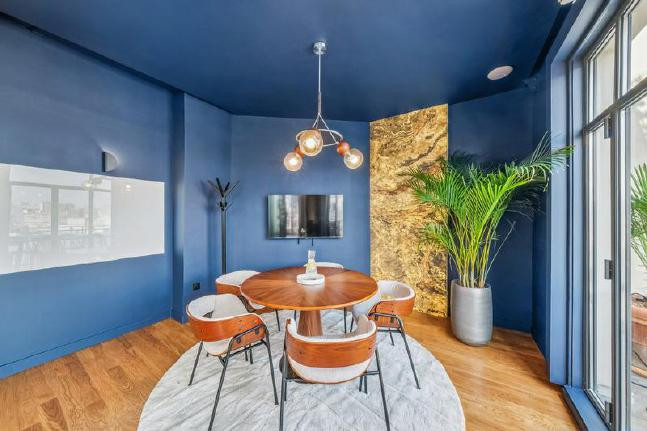 
                                                Location
                                                 Location Bureaux Paris 75010