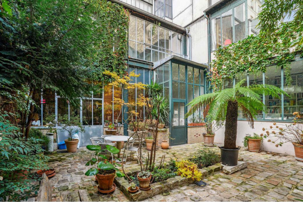 
                                                Location
                                                 Location Bureaux Paris 75010