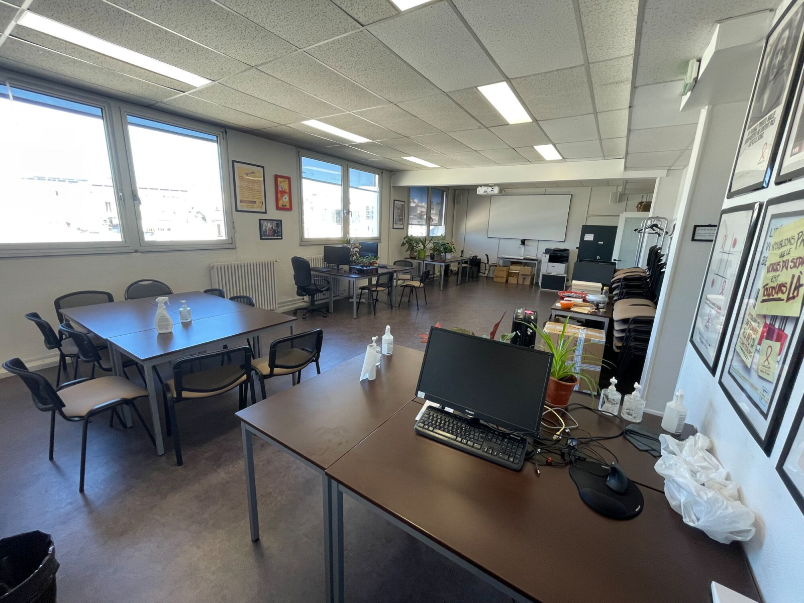 
                                                Location
                                                 Location Bureaux Paris 75010