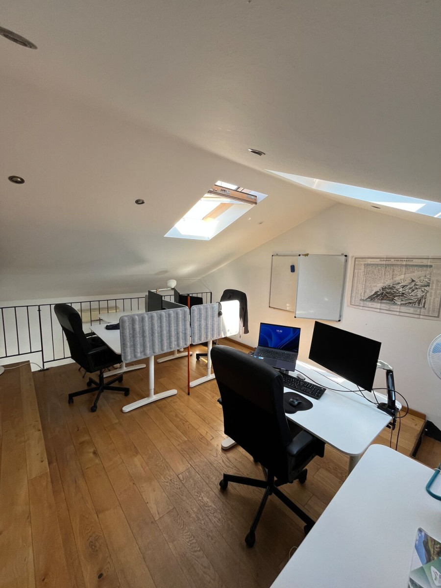 
                                                Location
                                                 Location Bureaux Paris 75010