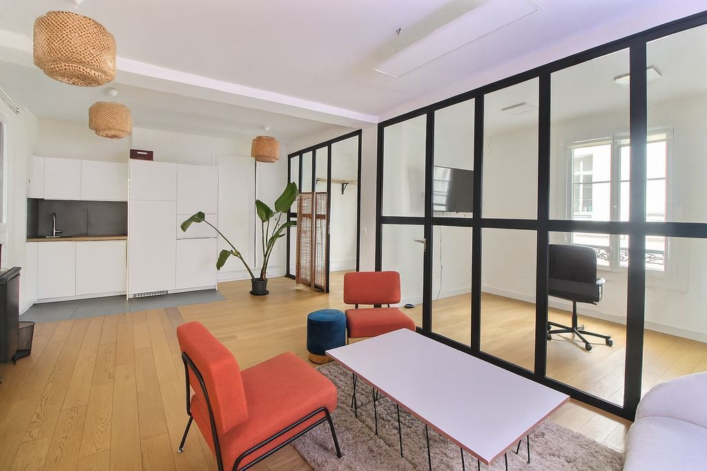 
                                                Location
                                                 Location Bureaux Paris 75010