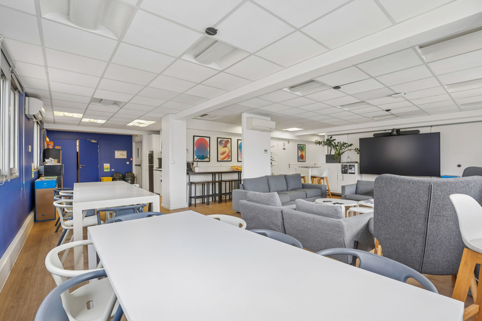 
                                                Location
                                                 Location Bureaux Paris 75010