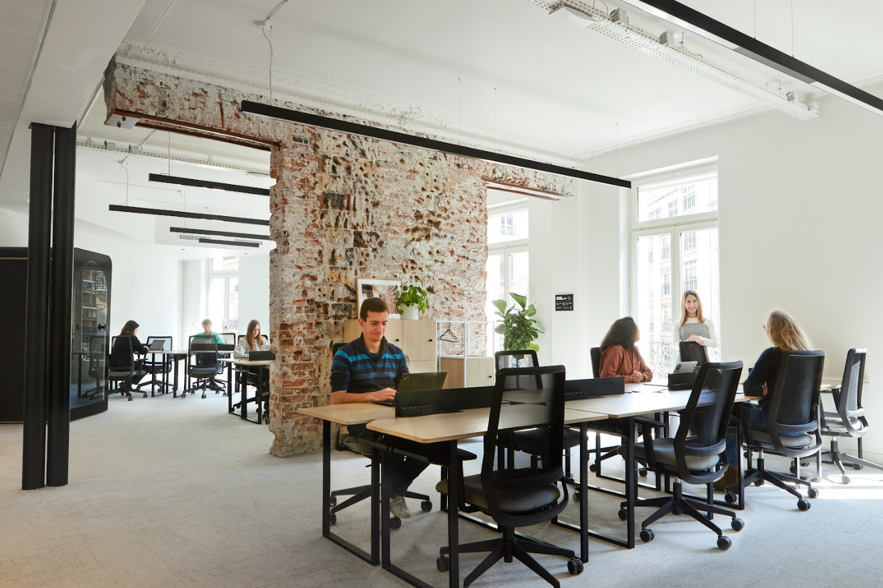 
                                                Location
                                                 Location Bureaux Paris 75010