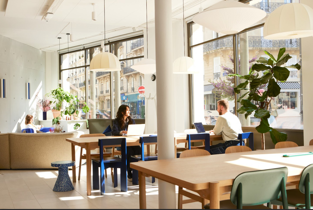 
                                                Location
                                                 Location Bureaux Paris 75010