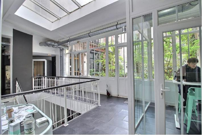 
                                                Location
                                                 Location Bureaux Paris 75010