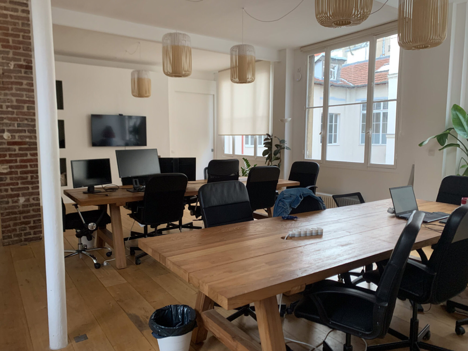 
                                                Location
                                                 Location Bureaux Paris 75010
