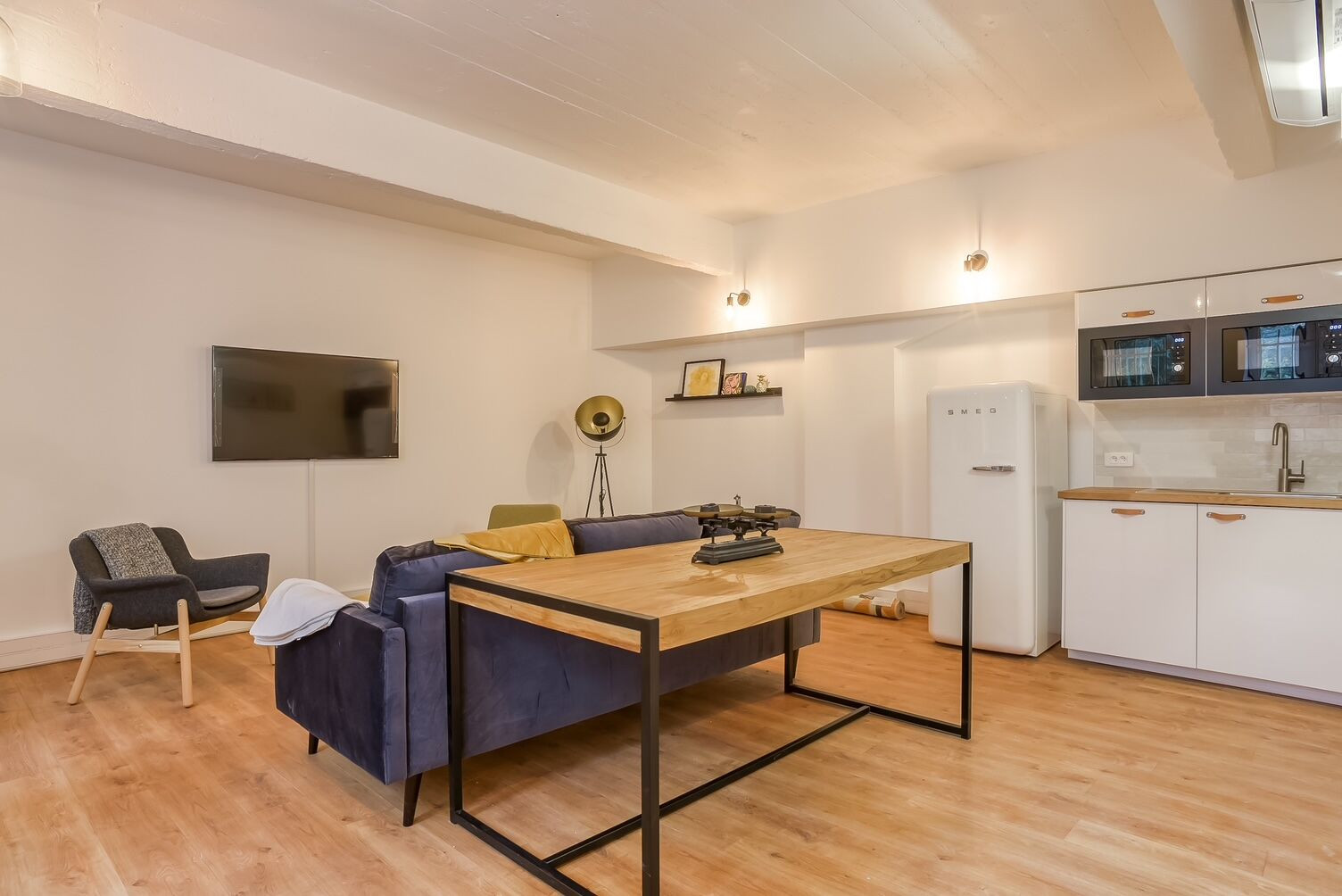 
                                                Location
                                                 Location Bureaux Paris 75010