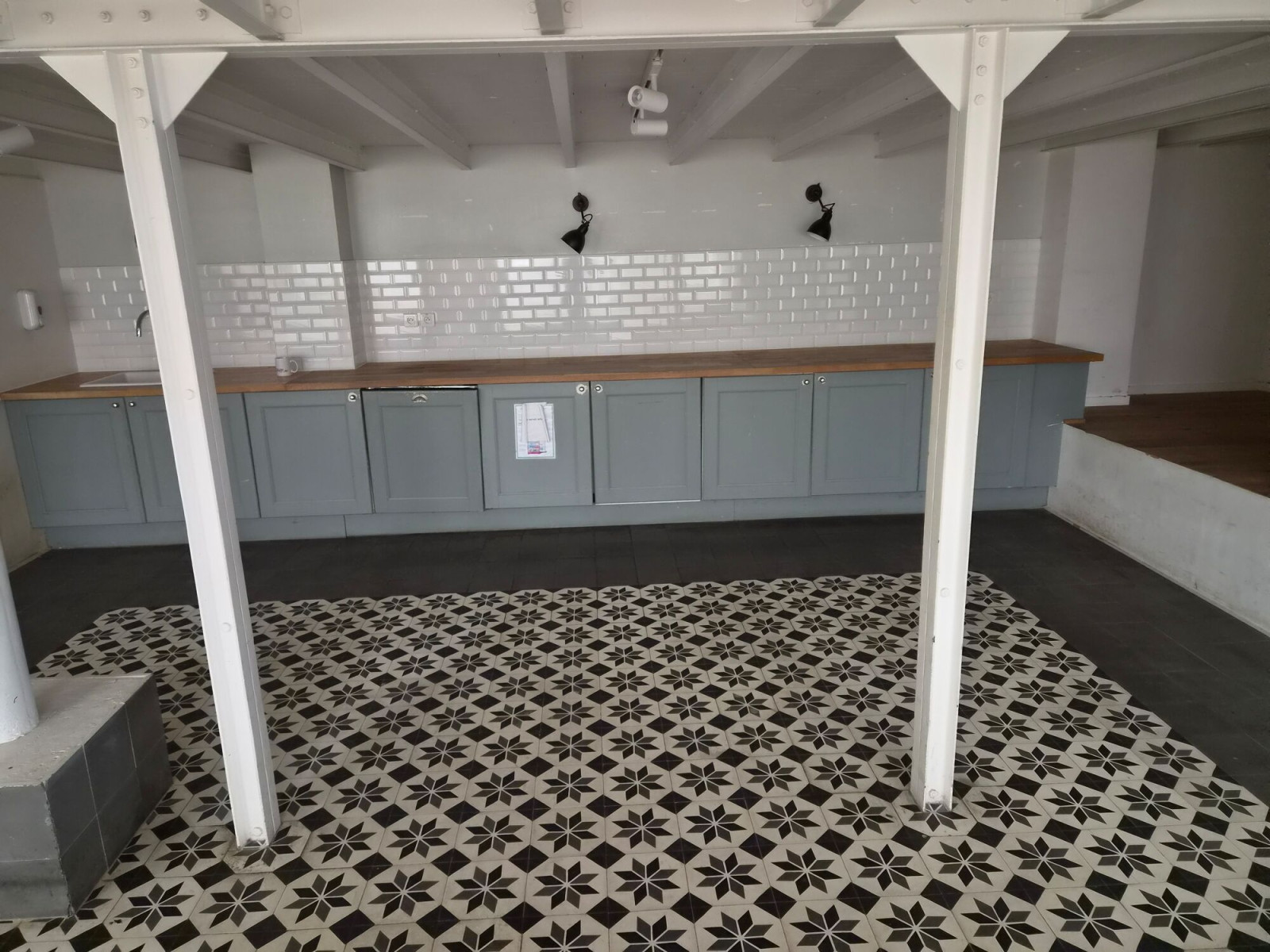
                                                Location
                                                 Location Bureaux Paris 75010