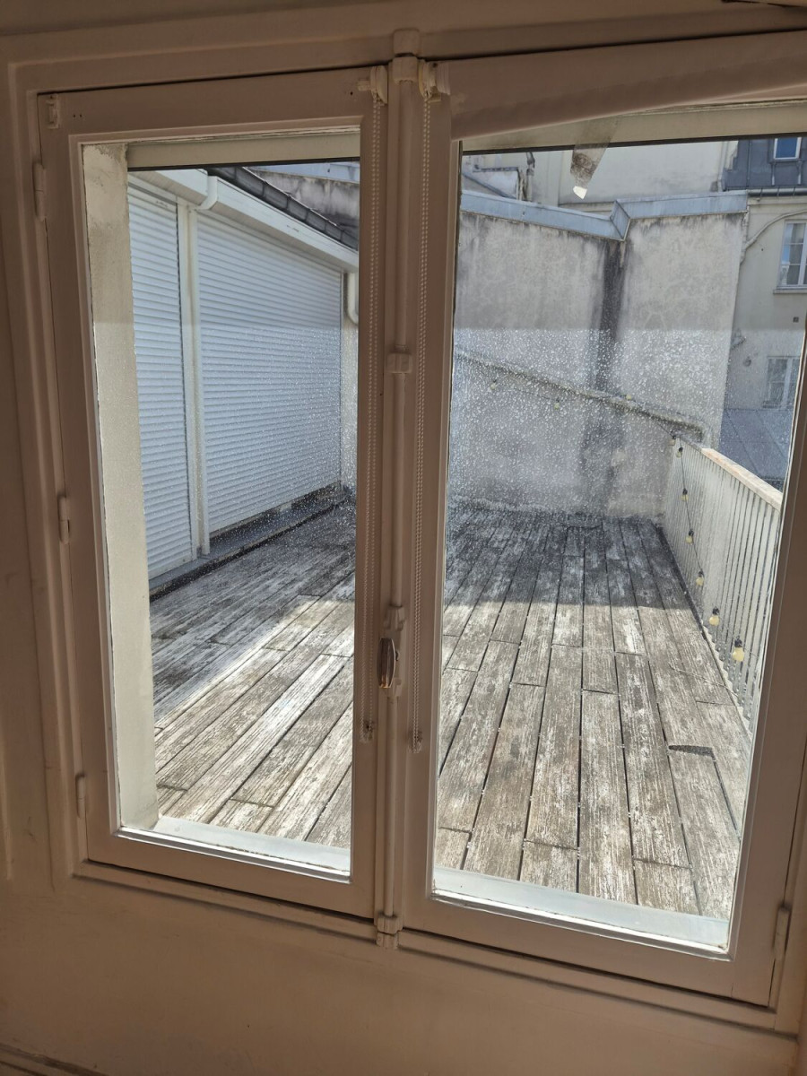 
                                                Location
                                                 Location Bureaux Paris 75010