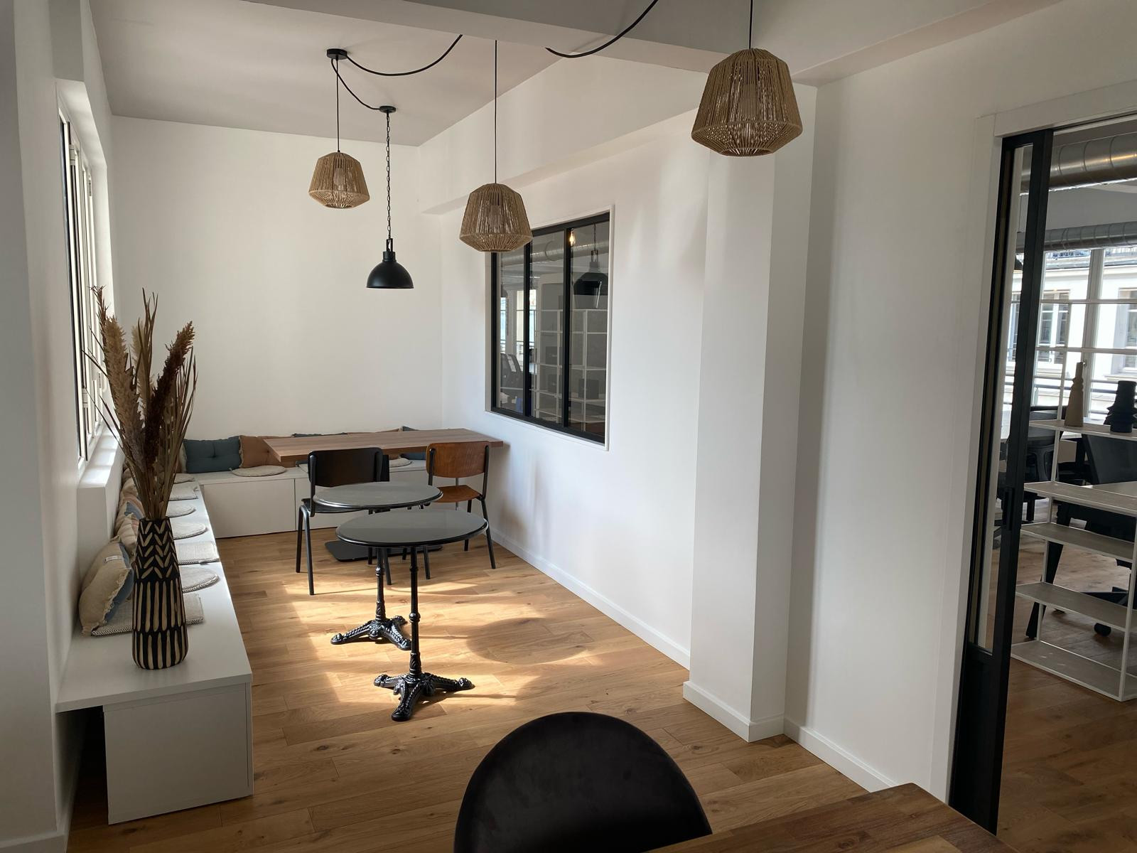 
                                                Location
                                                 Location Bureaux Paris 75010
