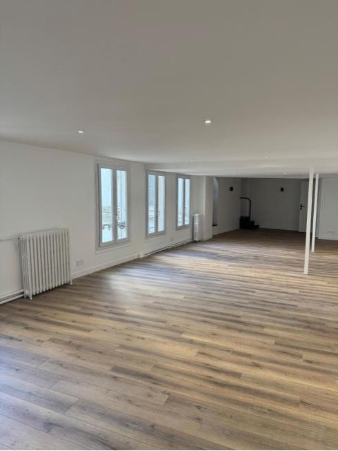 
                                                Location
                                                 Location Bureaux Paris 75010