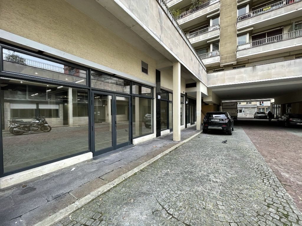 
                                                Location
                                                 Location Bureaux Paris 75011