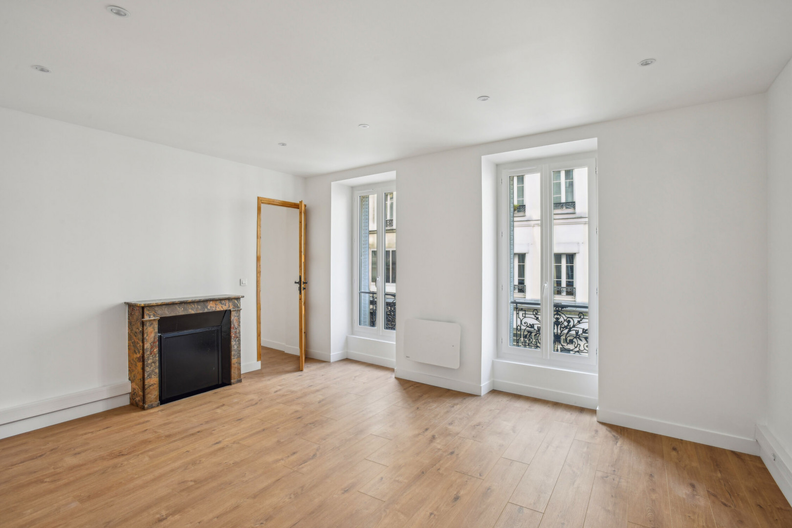 
                                                Location
                                                 Location Bureaux Paris 75011