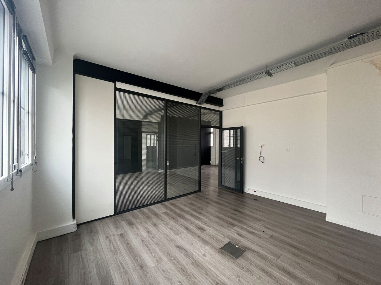 
                                                Location
                                                 Location Bureaux Paris 75011