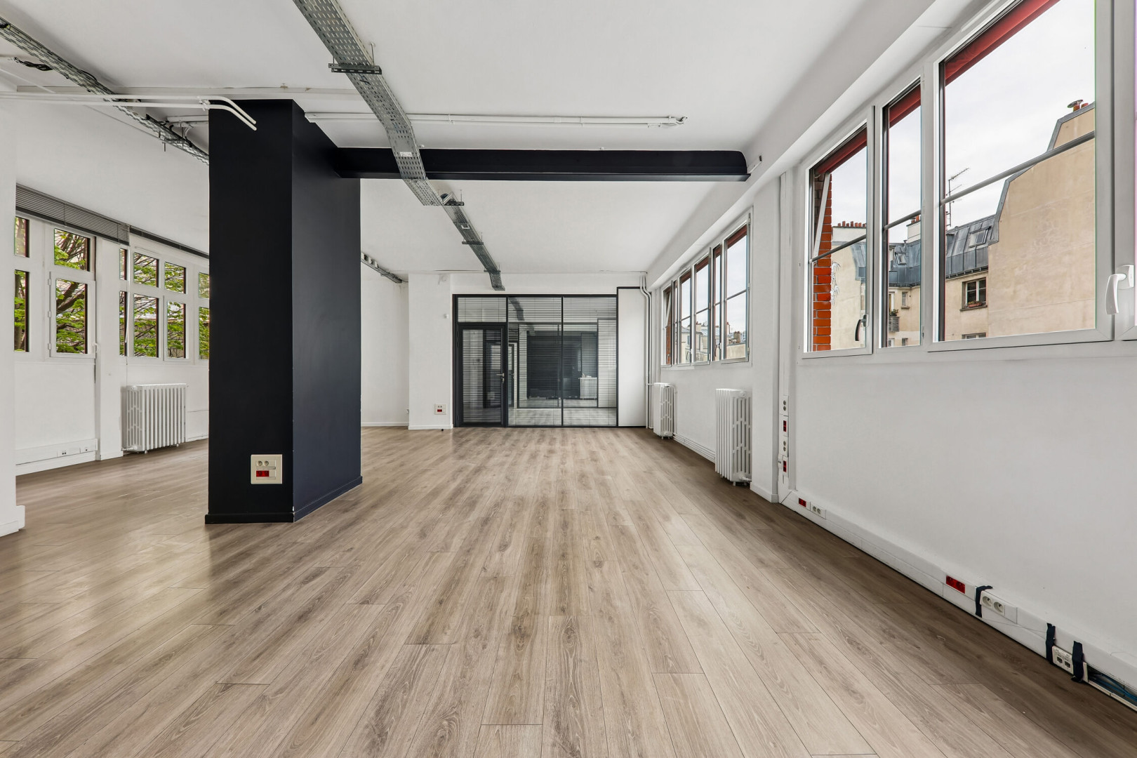 
                                                Location
                                                 Location Bureaux Paris 75011