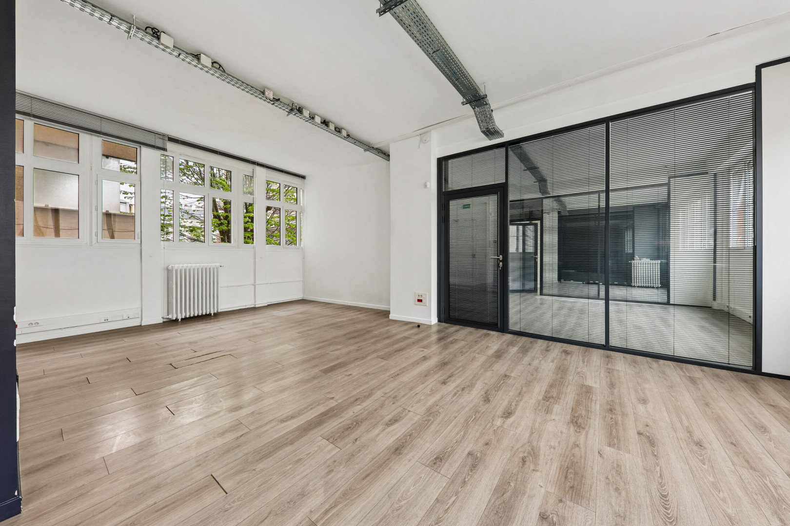 
                                                Location
                                                 Location Bureaux Paris 75011