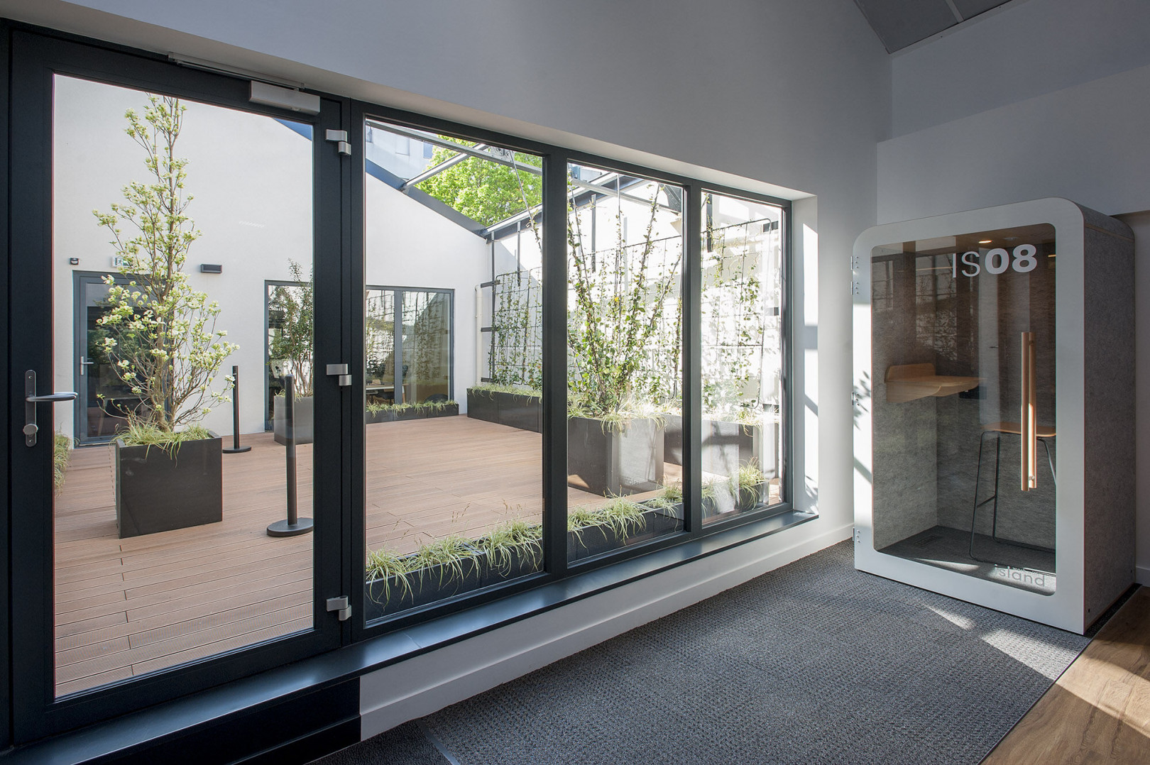 
                                                Location
                                                 Location Bureaux Paris 75011