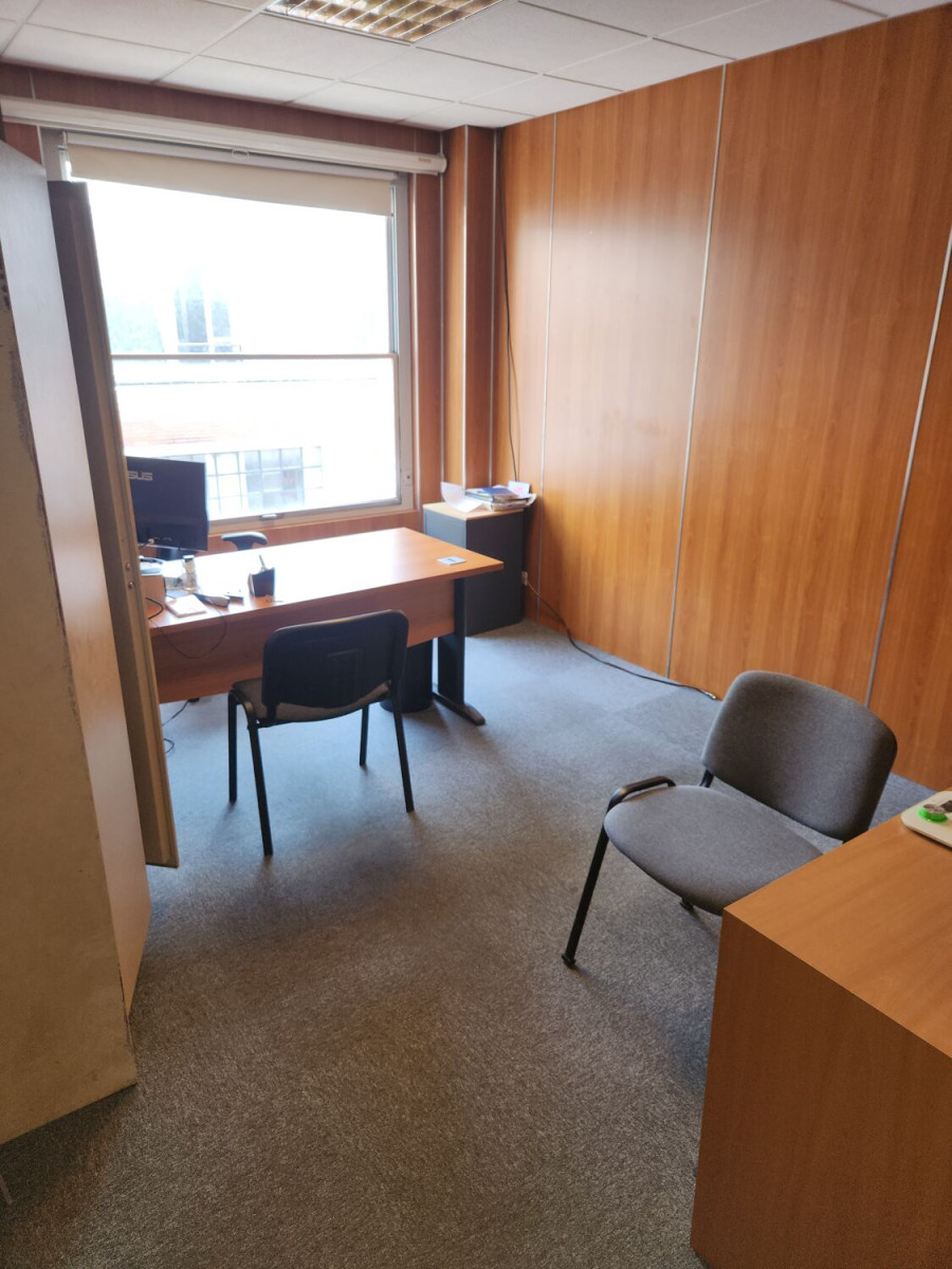 
                                                Location
                                                 Location Bureaux Paris 75011
