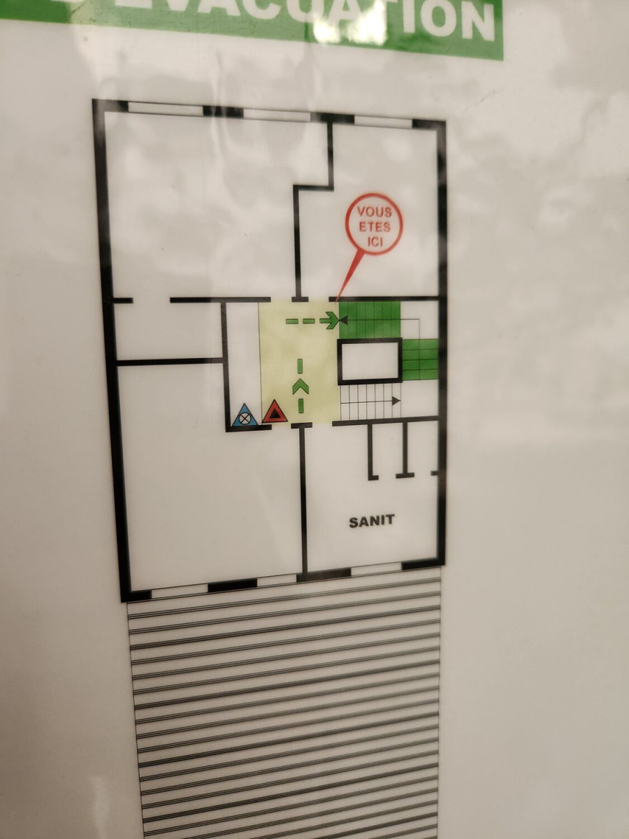 
                                                Location
                                                 Location Bureaux Paris 75011