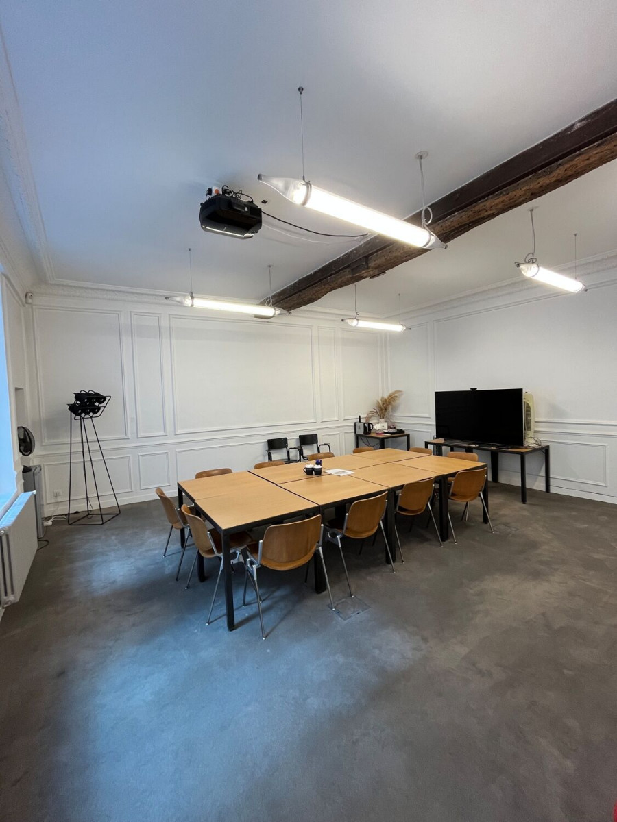 
                                                Location
                                                 Location Bureaux Paris 75011