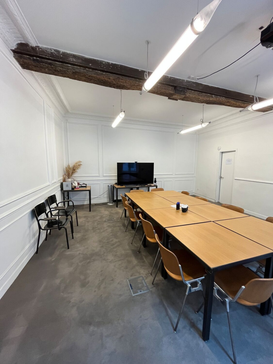 
                                                Location
                                                 Location Bureaux Paris 75011