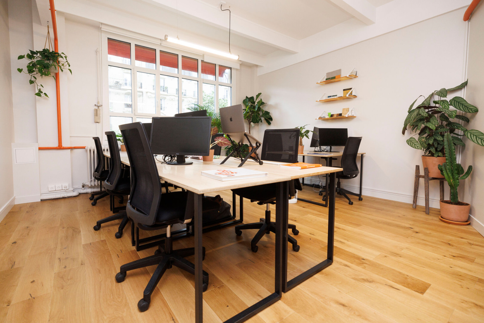 
                                                Location
                                                 Location Bureaux Paris 75011