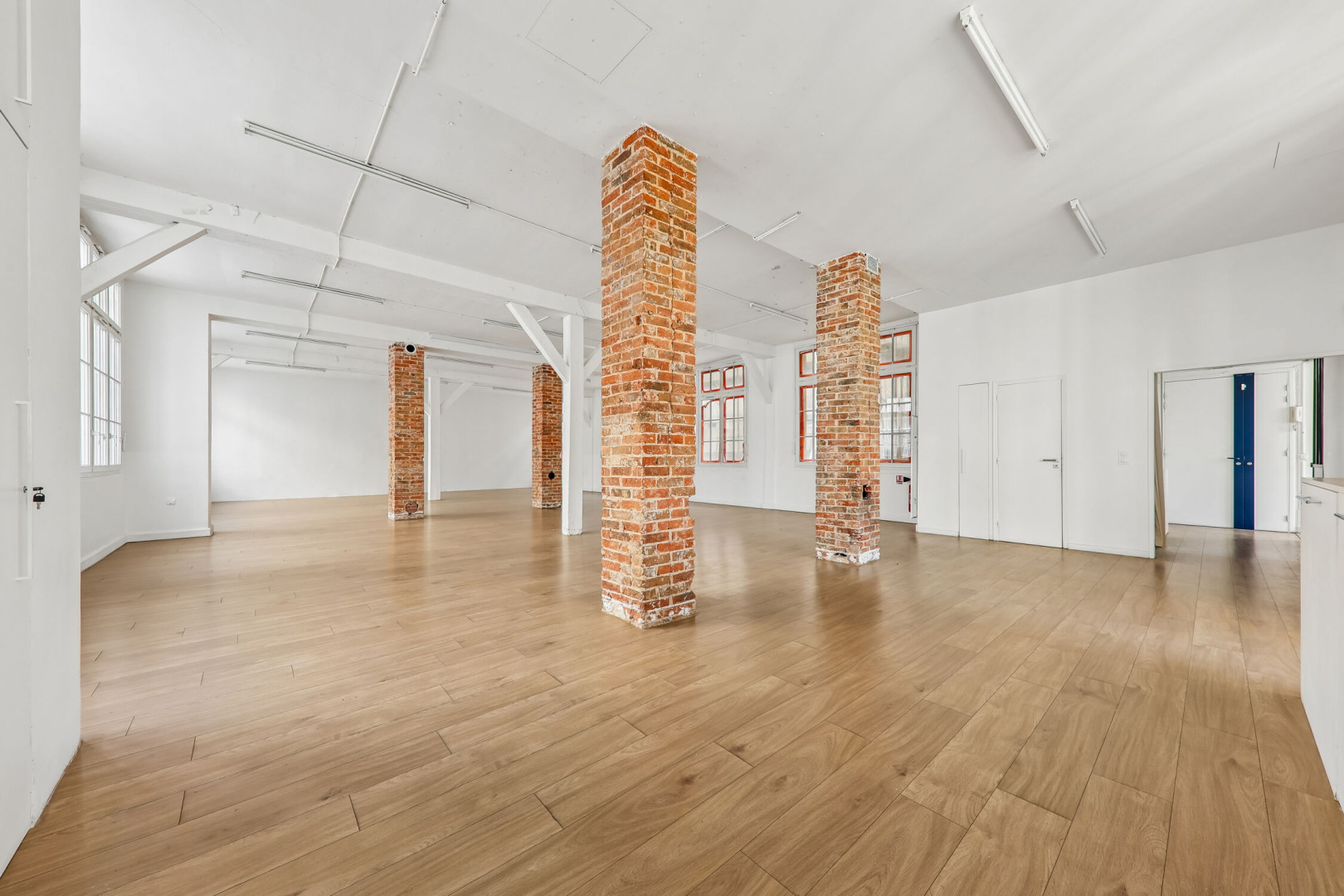 
                                                Location
                                                 Location Bureaux Paris 75011