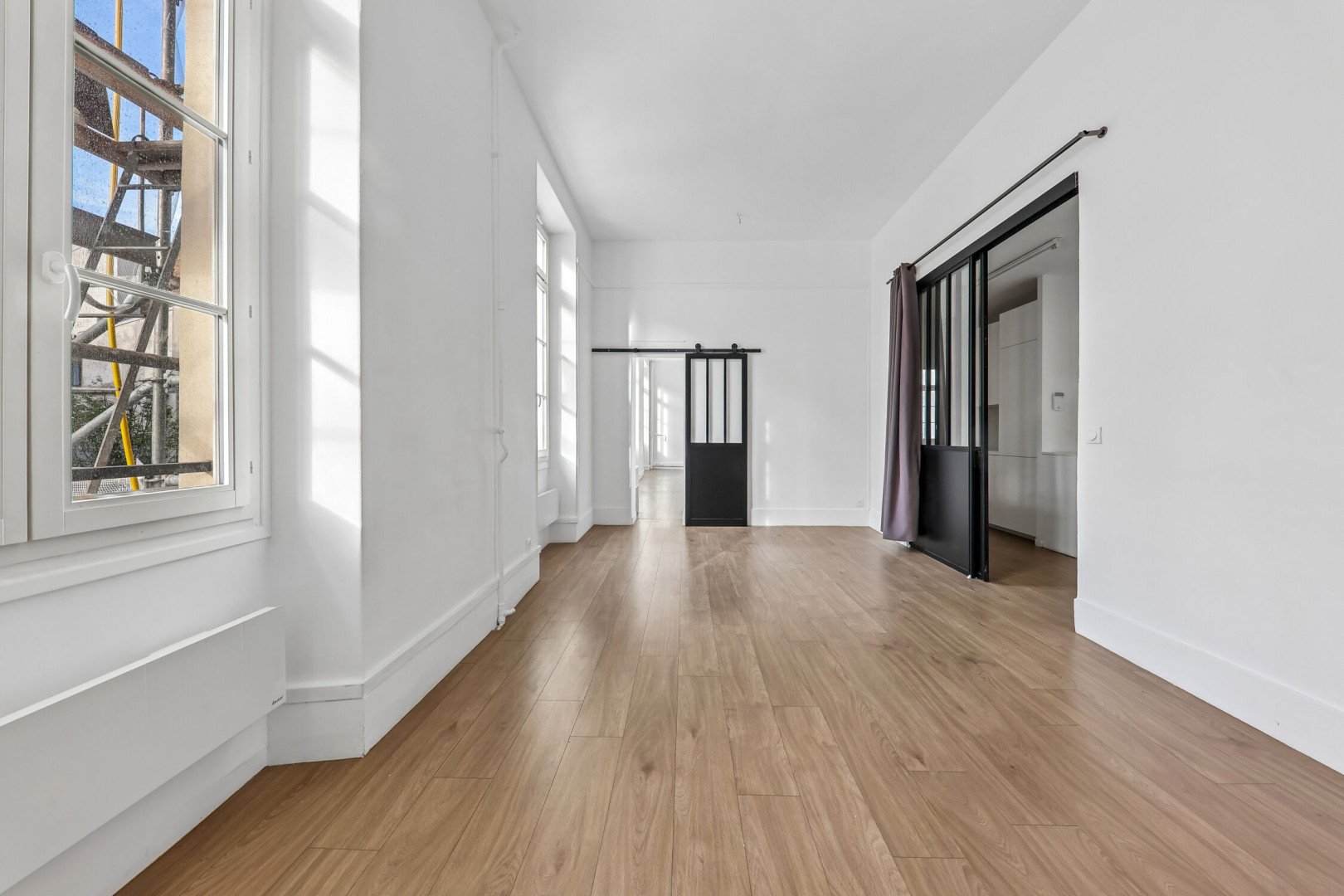 
                                                Location
                                                 Location Bureaux Paris 75011