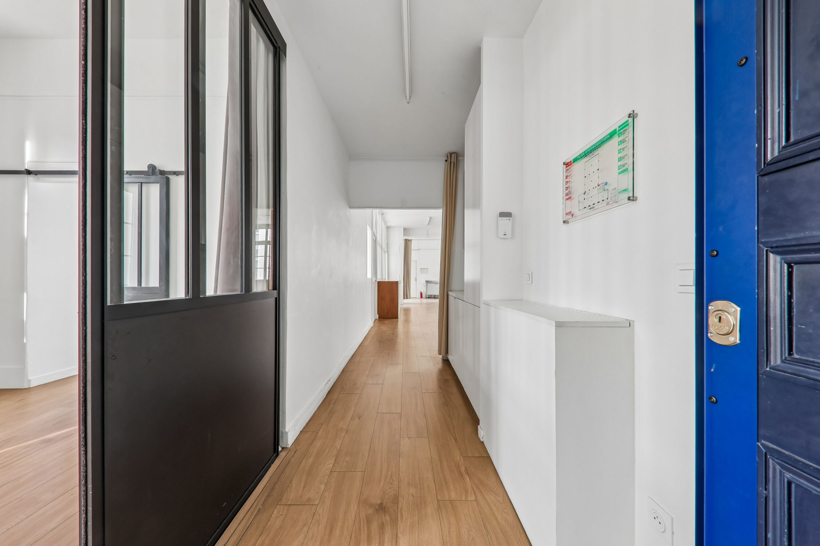 
                                                Location
                                                 Location Bureaux Paris 75011
