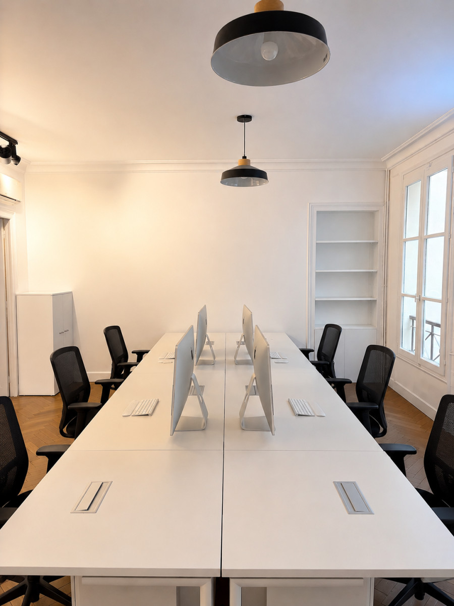 
                                                Location
                                                 Location Bureaux Paris 75011