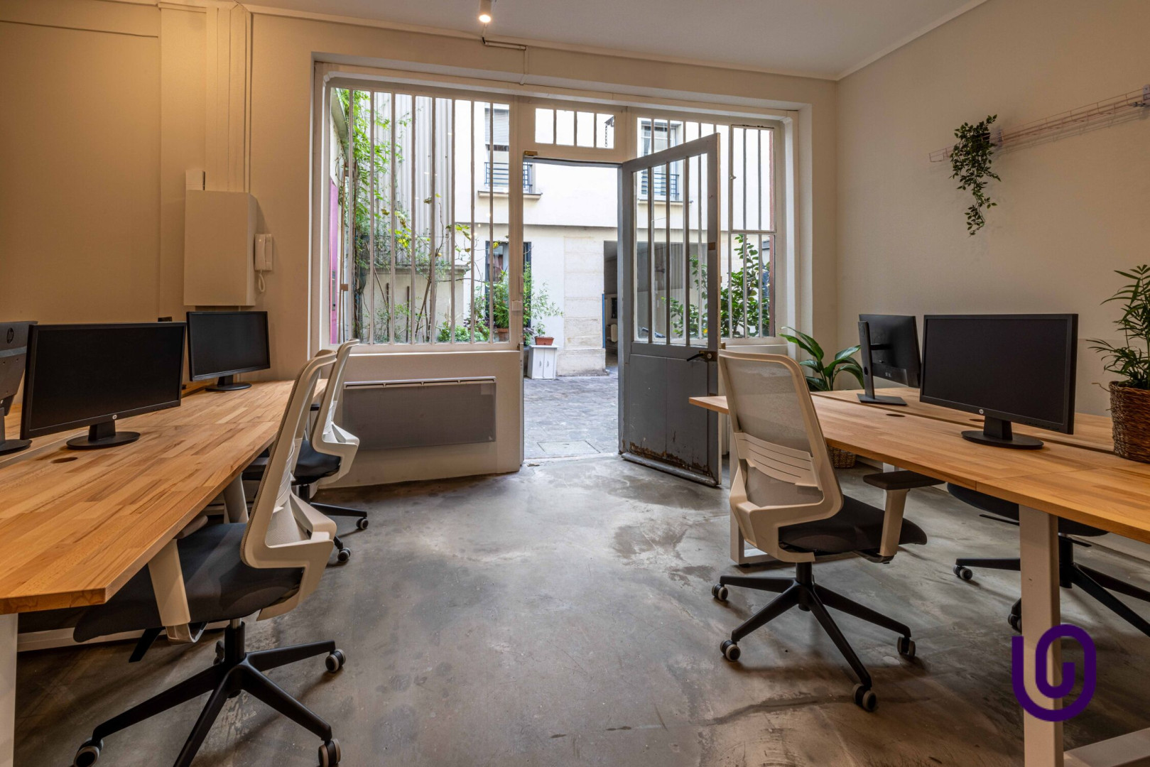 
                                                Location
                                                 Location Bureaux Paris 75011