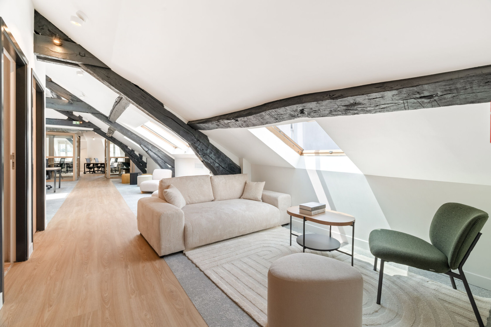 
                                                Location
                                                 Location Bureaux Paris 75012