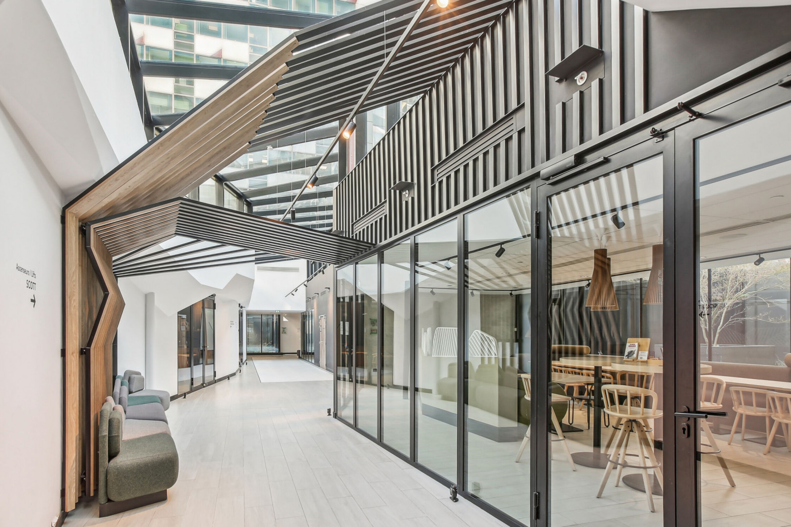 
                                                Location
                                                 Location Bureaux Paris 75015