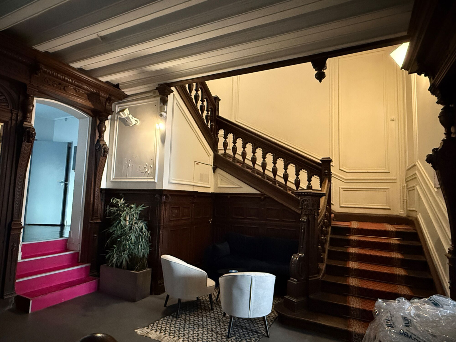 
                                                Location
                                                 Location Bureaux Paris 75016