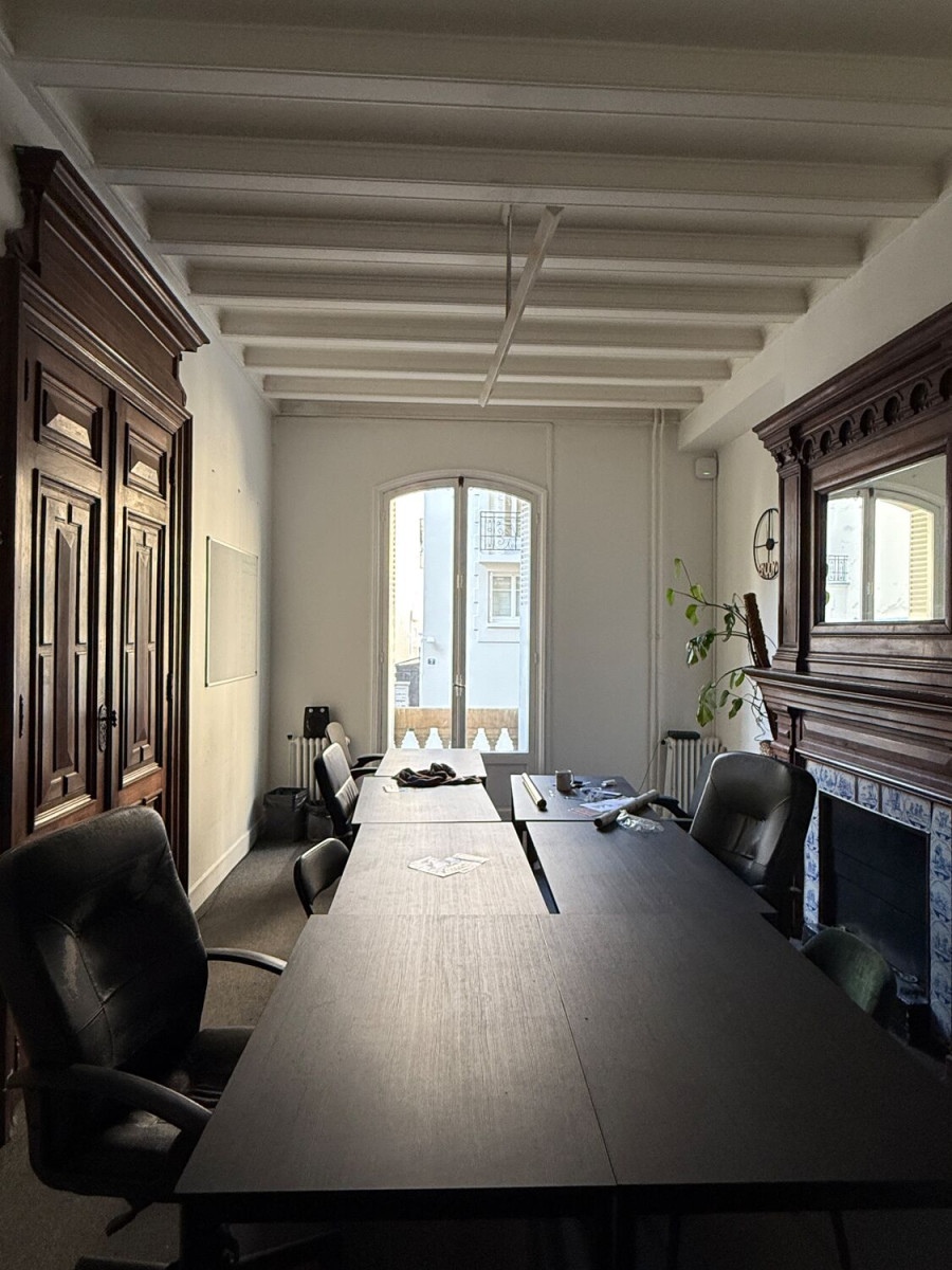 
                                                Location
                                                 Location Bureaux Paris 75016